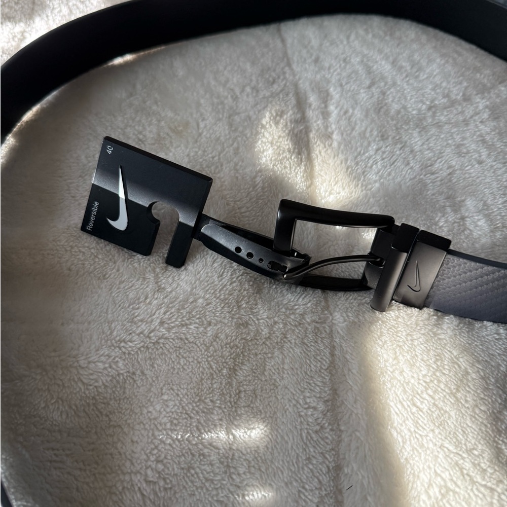 Nike Black Belt Bag Sleek Design